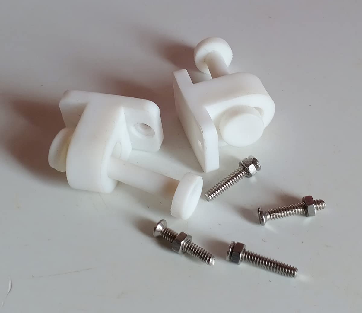 White Plastic Tank Cover Hinges (2 Pcs) Amazon.in Home Improvement