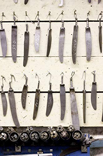 Helle Knives - Scout Knife, Girl - Sandvik 12C27 Stainless Steel Blade - Birch Wood Handle - Leather Sheath - Traditional Field Knife For Camping, Fishing, Hunting, Men & Women - Made In Norway #TOP3