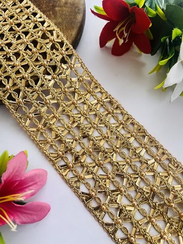 Bordure en dentelle dorée artisanale ruban d'ornement précieux pour mariages et fêtes