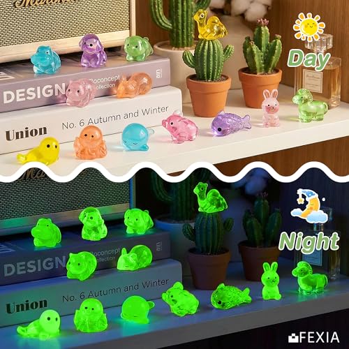 Image of FEXIA 100Pcs Mini Resin Animals Glow in The Dark Mystery Figurines Blind Bag, Cute Luminous Farm Ocean Figures, Animal Miniatures for DIY Fairy Garden Accessories Micro Landscape Aquarium Decor