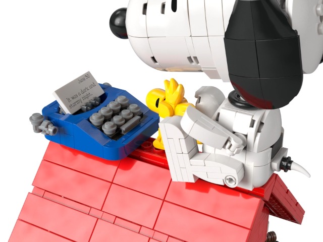 Amazon.co.jp: レゴ(LEGO) アイデア ピーナッツ：スヌーピーの犬小屋