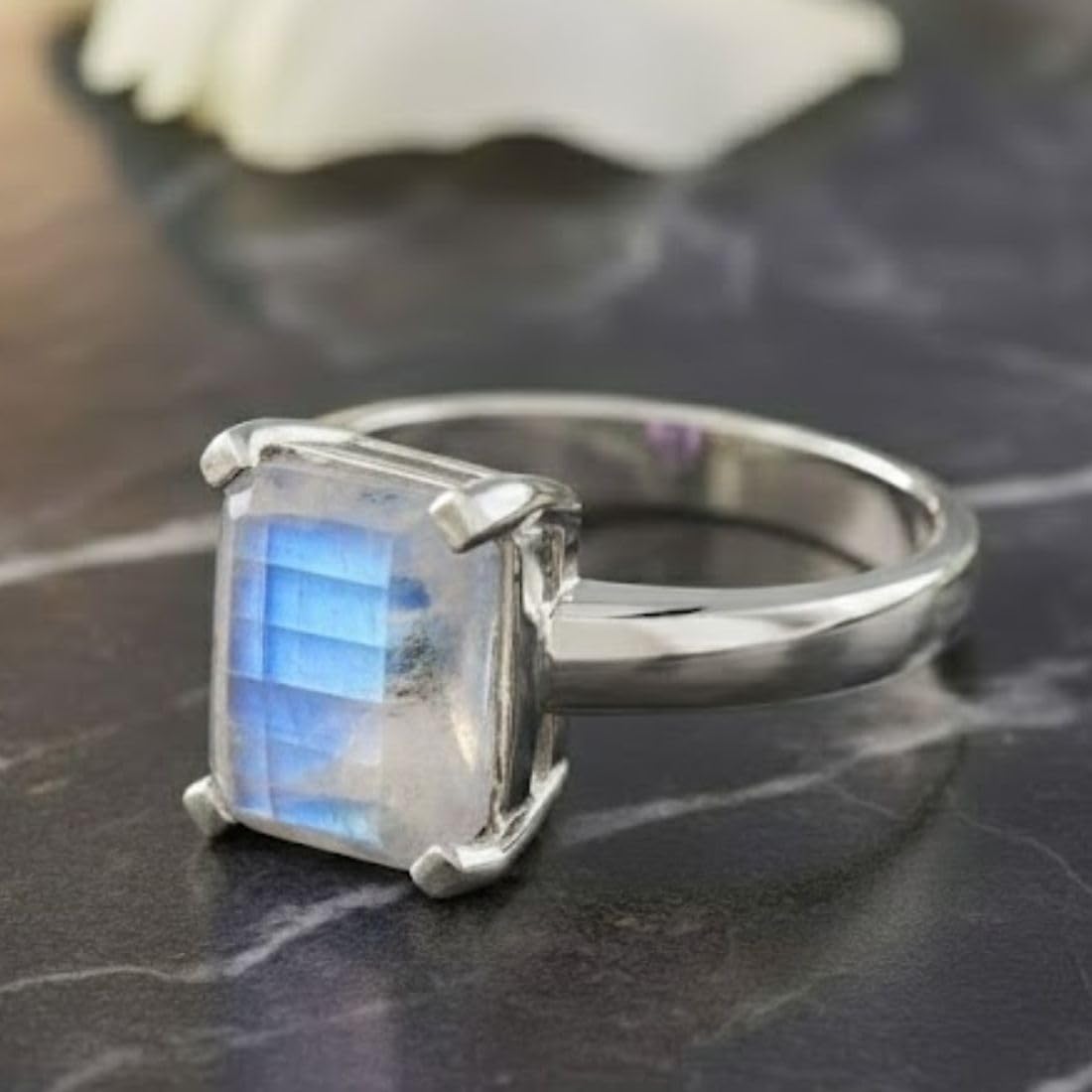 Ring mit natürlichem Edelstein, Silber, Geburtsstein, Smaragdschliff, Handamde, Größe H bis Z