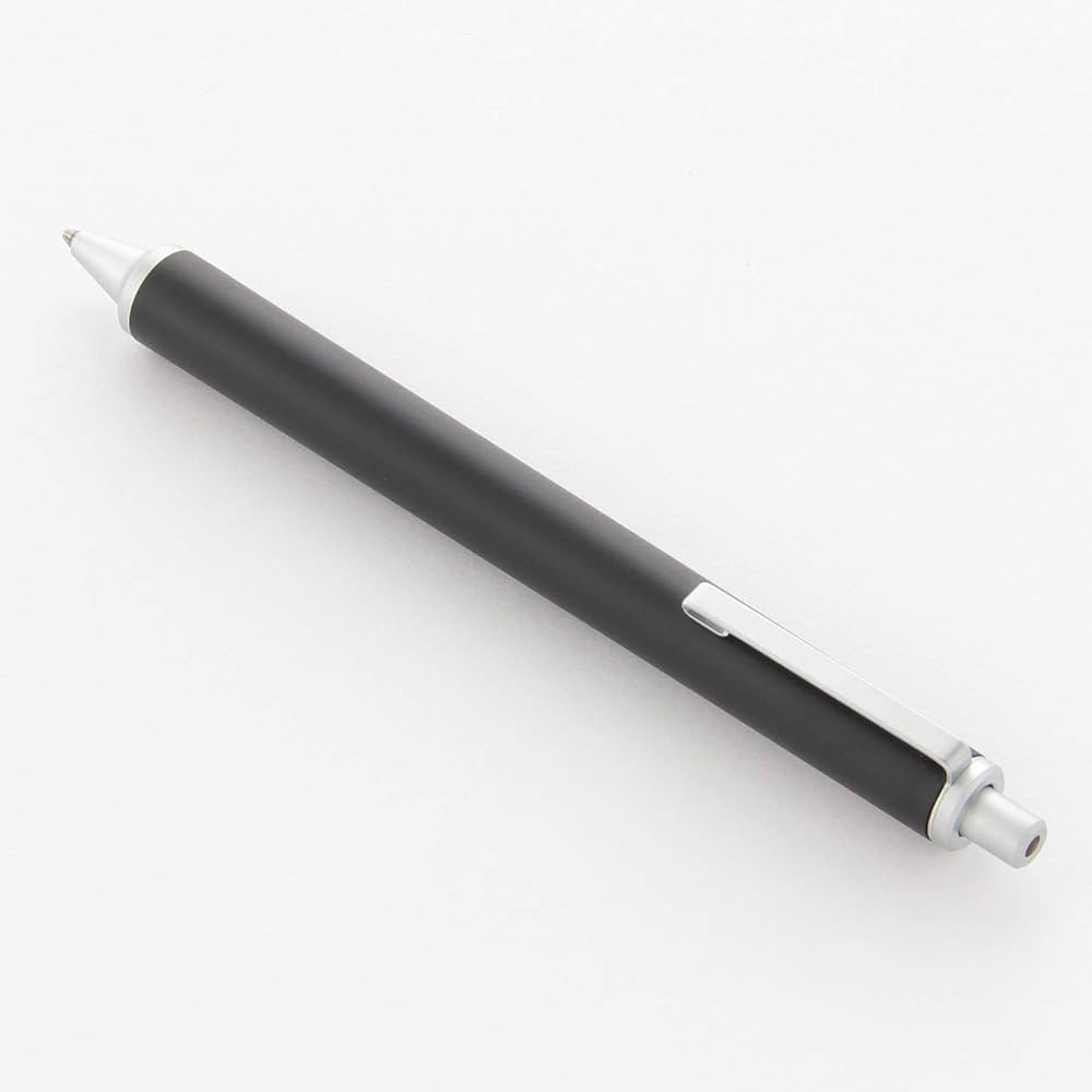 使い切ってる＋シャー芯で黒くなった無印のボールペン 使い切ってる＋シャー芯で黒くなった無印のボールペン 使い切ってる＋