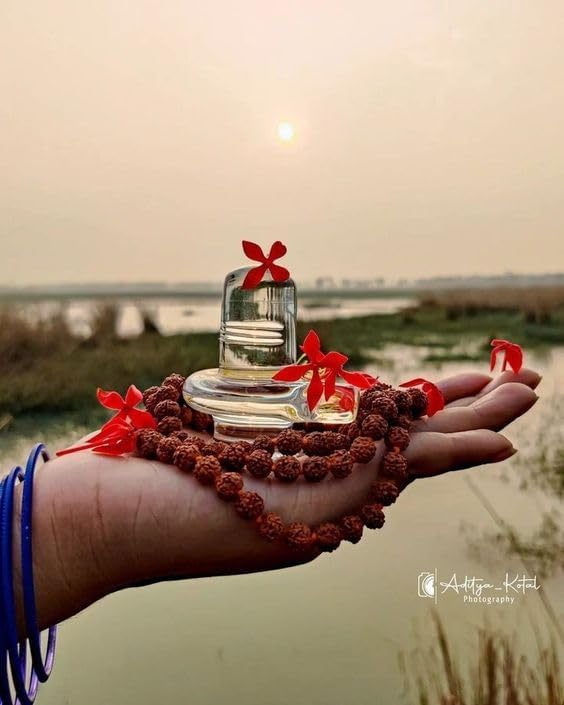 Denique shivling,Pure Crystal Shivling Lingam for Home Pooja Decorative Showpiece – Size 2 inch (Glass) 4