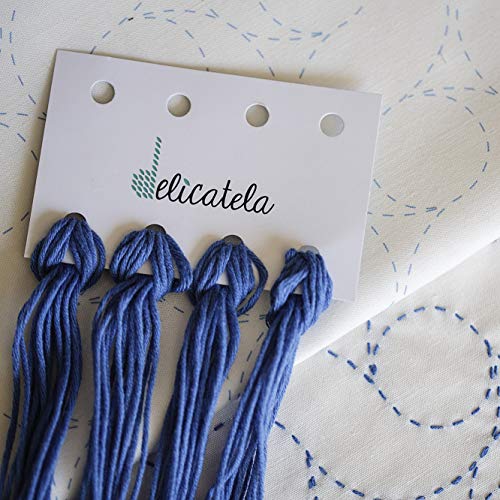 Sashiko | Kit de bordado Japonés | Tela de 68cm x 34cm pre-estampada (30cm x 30cm) | Hilo natural | Aguja larga | Instrucciones de bordado | Diseño Rizos | de Delicatela (BLANCO)