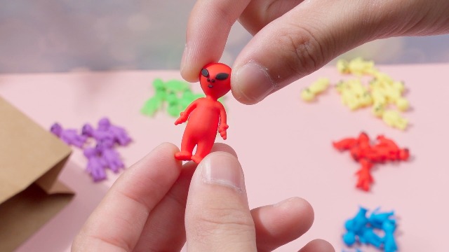 Amazon.com: CroBlissful 50 Pcs Easter Mini Alien Figures Bulk