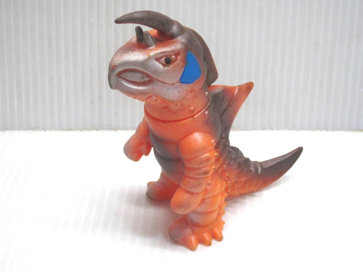 Amazon.co.jp: 当時物 ブルマァク製 ミニソフビ ウルトラ怪獣