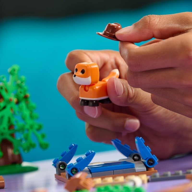 BLDR Adopt Me! Fox with Stock Building Kit - 125 Pieces Includes Exclusive Game Virtual Code