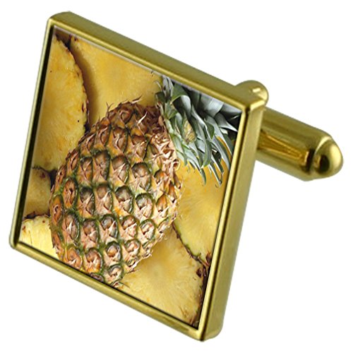 Gemelos de piña para camisas de puño doble que solucionan un look aburrido