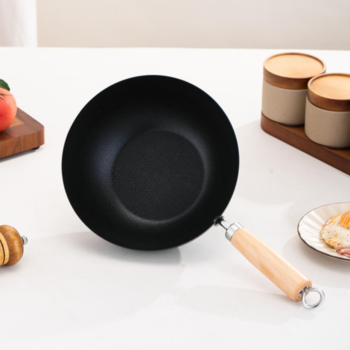 Amosfun Padella Wok Antiaderente in Acciaio Inox 22 Cm senza Coperchio con Manico Ergonomico in Legno, Mini Padella per Uova e Cottura Uniforme su Tutti i Fornelli, per Cucina Casalinga