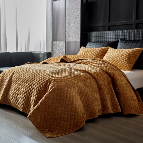 WARMDERN Velvet Quilt Queen Size, Luxury Geometric Stitch Quilt Set, Lightweight Diamond Patterned Bedspread and Coverlet, Soft Comforter for All Seasons, Burnt Orange, 90" x 96"