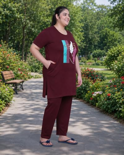 Image of In Love Women Cotton Regular Fit Plus Size Long-Line Chest Print T-Shirt with Pocket