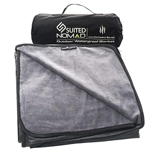 SUITEDNOMAD Large Waterproof Outdoor Stadium Blanket, Windproof and Warm Extra Thick Fleece or Quilted Sherpa, Great for Cold Weather Camping, Picnic, Sports, Festivals