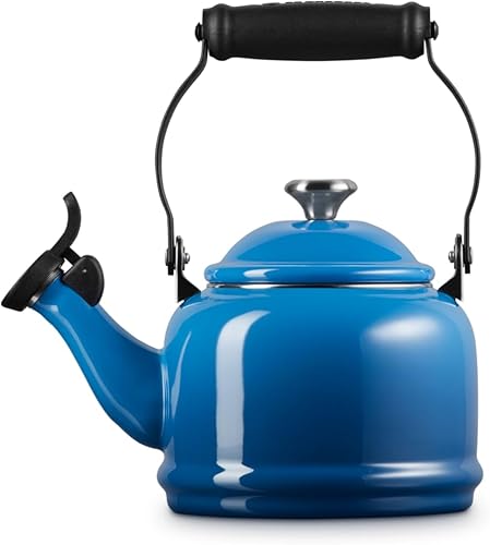 Miniatura 3 de Le Creuset Hervidor de té Demi esmaltado en acero con acabados metálicos, 1.25 cuartos de galón., Marsella