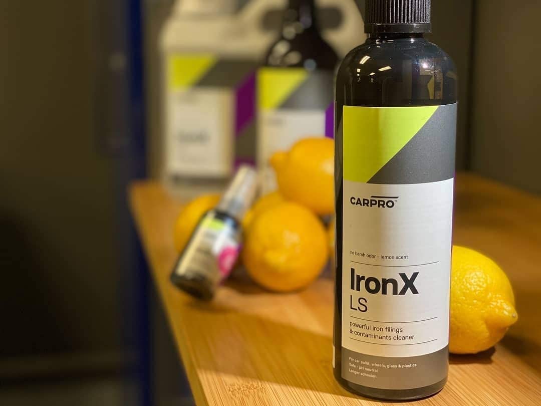 CarPro IronX LS LS, 500 ml, nettoyant pour jantes, élimine la rouille, la poussière de frein et les particules de métal, pH neutre et doux pour la peinture, gants en nitrile Fiwiko