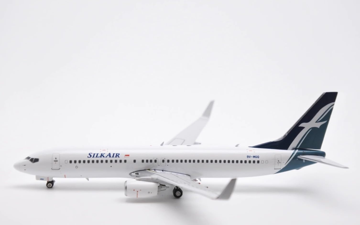 航空機・ヘリコプター BOEING 737-800 Amazon | Phoenix 1:400 PH11687 SilkAir Boeing 737-800 9V-MGQ