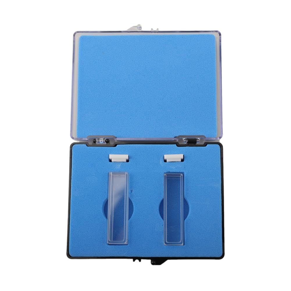 Quarzküvette mit transparenten Seiten 12.5x12.5x45mm versiegelter Deckel