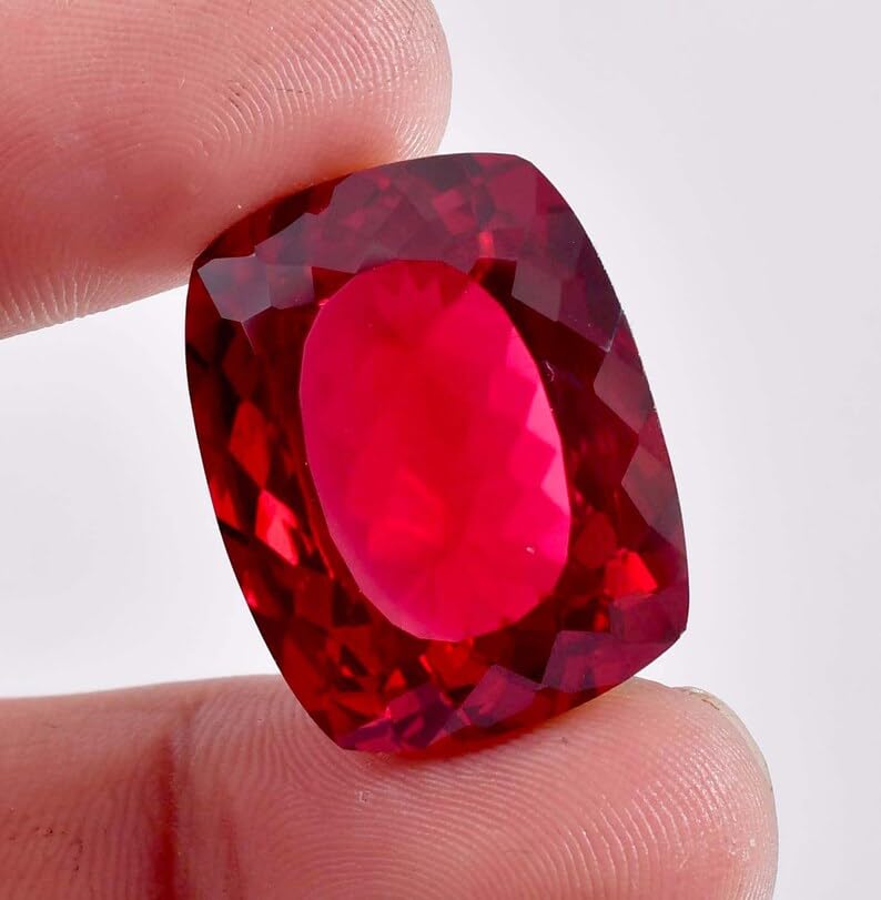 Rubis véritable facetté 16 x 10 mm pour la haute joaillerie et pendentif