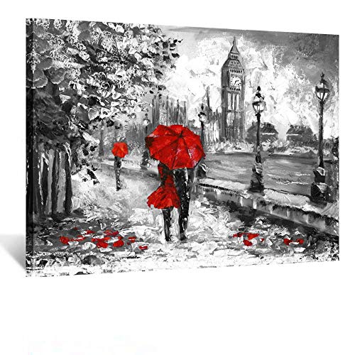 KREATIVE ARTS Modern Romantic Couple Walking in London