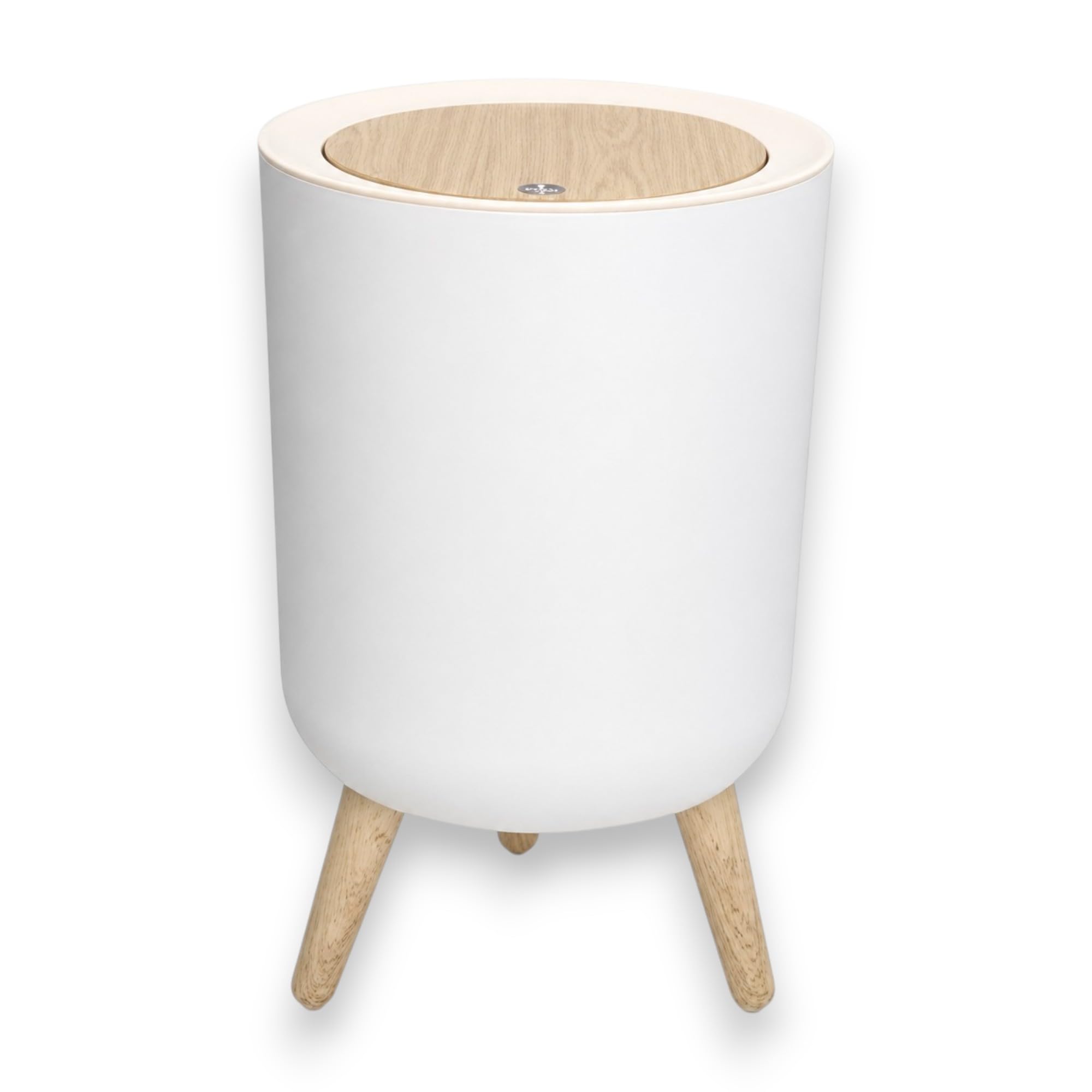 KORAT Cestino Pattumiera Bianca 7 Litri – Pattumiera in Metallo con Coperchio Effetto Push e Piedi in Bambù, Design Scandinavo, 22,5x22,5x36,5 cm