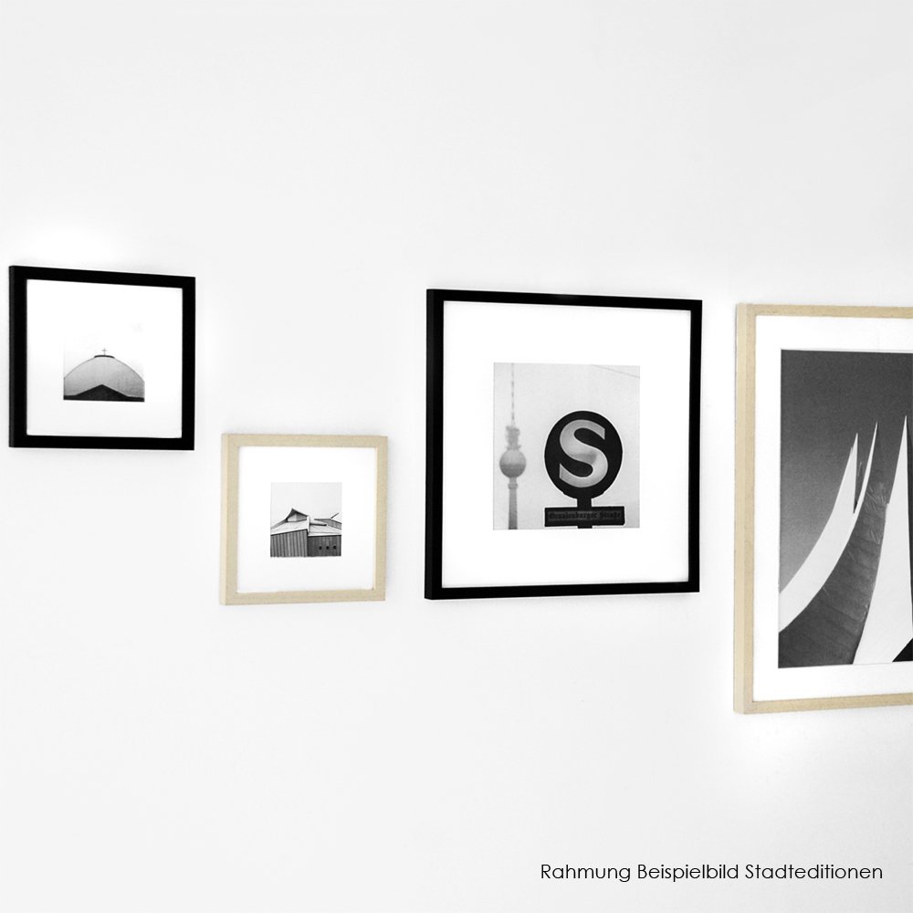 Fotografie im Holzrahmen: Viktualienmarkt-Kunstdruck-Format 27 x 27 cm-Rahmenfarbe Hochwertiges Wandbild, Geschenkidee oder Souvenir aus München, Holz, Schwarz-Weiß, Rahmen
