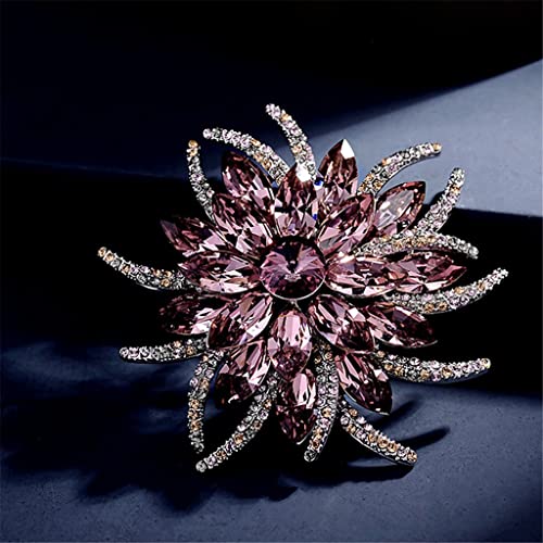 Broche pour pull et châle chic idéale pour illuminer vos tenues de soirée