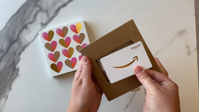 Honest look at the Amazon.com Gift Card in Premium Gift Box on Amazon Live