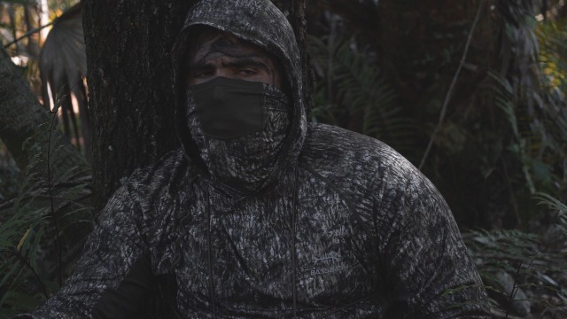 Amazon.com: BASSDASH Men's UPF 50+ Camo Long Sleeve Hunting Hooded