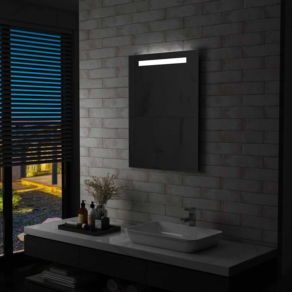 Łazienkowe lustro ścienne z diodami LED 60 x 80 cm, rama ze szkła i aluminium, ochrona IP44, listwa świetlna 6 W, srebrne lustro dekoracyjne do łazienki, korytarza, sypialni, precyzyjne