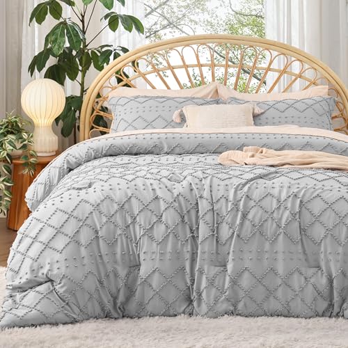 Image of Bedsure Full Comforter Set - Light Grey Comforter, Boho Tufted Distressed Vintage Bedding for Kids, 3 Pieces Farmhouse-Style Bed Set for All Seasons, Fluffy Soft Bedding with 2 Pillow Shams