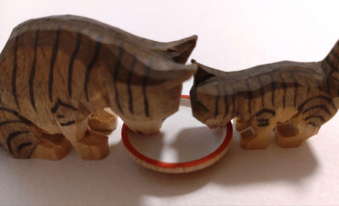 ★新品・未使用★ Emil Helbig工房　ミルクを飲むネコの親子 ☆新品・未使用☆ Emil Helbig工房 ミルクを飲むネコの親子