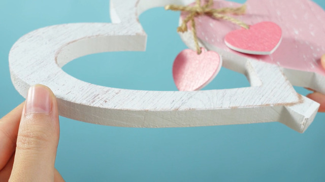 Amazon.com: Amyhill 2 Pcs Vintage Rustic Wood Heart Decor White