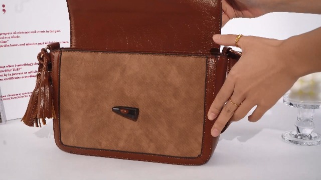Rynsen Crossbody Bag Purses for Women Trendy Vegan Leather