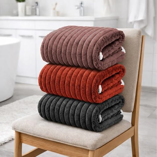 Image of MAXOSHINE Microfiber Towels for Bath-Stripes Bath Towel for Men and Women-Soft Coral Fleece Zero Twist Towel with Hook 400 GSM Quick Dry Super Absorbent-70 x 140 cm (3, Multicolour)