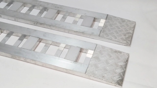 Set de 2 rampas de aluminio 6000 lbs 80 pulgadas miniatura 7