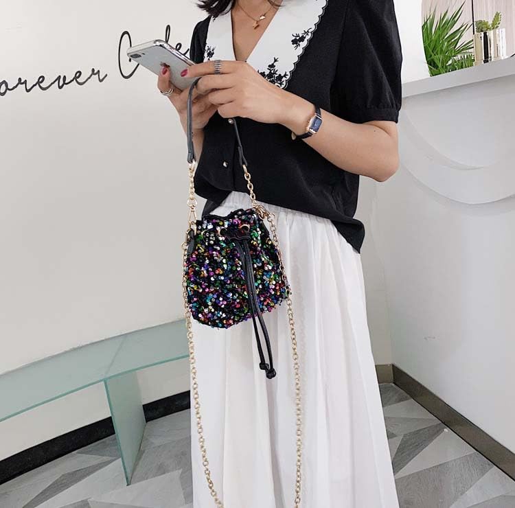 Sequin Bucket Bag Glitter Drawstring Shoulder Purse Bag Sparkle Mini Shopping Pouch Handbag with Detachable Chain Strap3