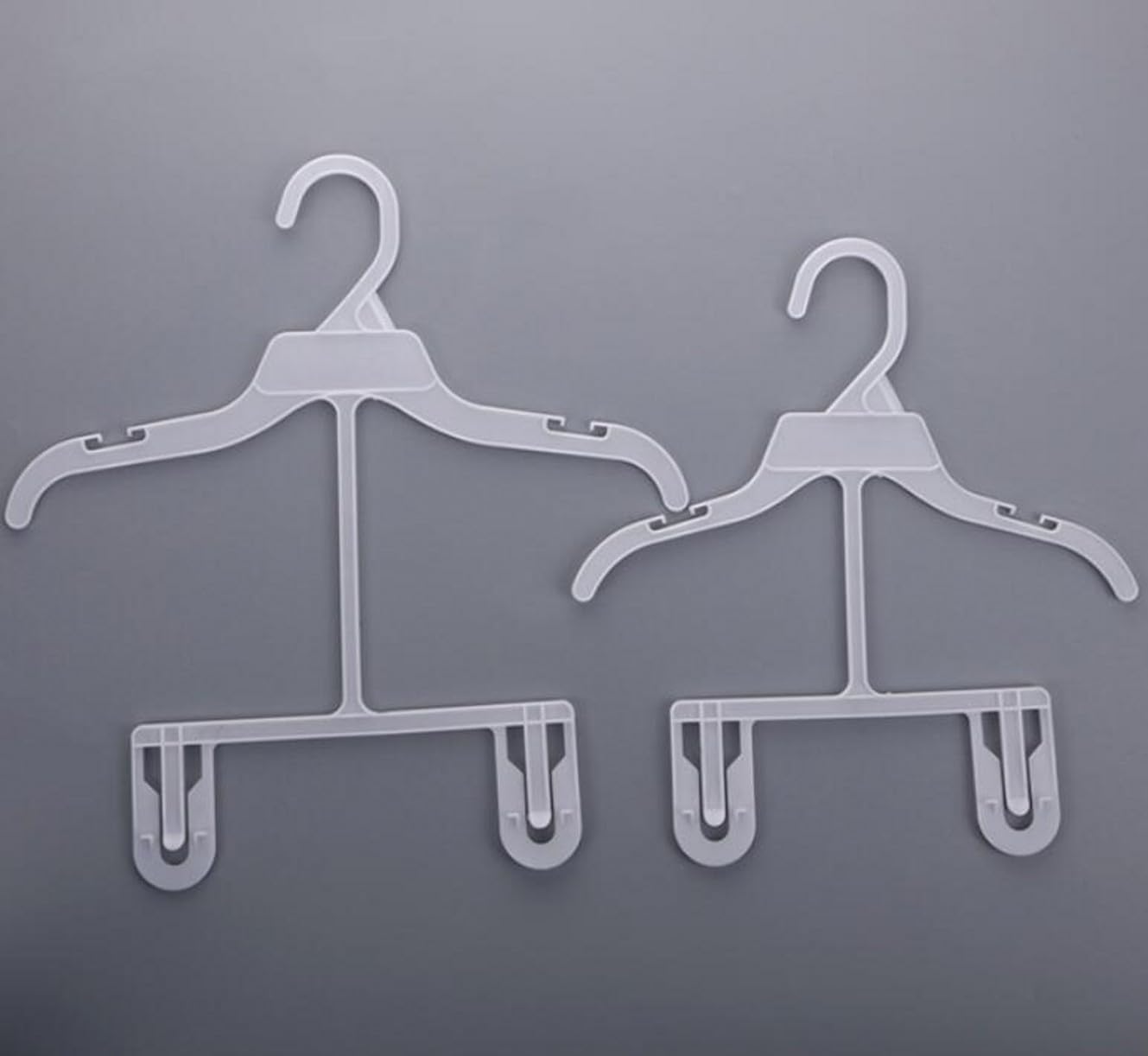 WellieSTR Anti-Slip Plastic Baby Nursery Closet Hangers, 50 Pieces, White, 25cm(S)
