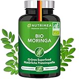 NATÜRLICHE PROTEINQUELLE 🌿 Da das Blatt-Extrakt des Moringa-Baumes besonders reich an Proteinen, Vitaminen und Mineralien ist, sind unsere Moringa Kapseln eine ideale Ergänzung für Vegetarier und Veganer. Durch eine regelmäßige Einnahme der Kapseln kann somit einem potentiellen Protein- und Vitaminmangel vorgebeugt werden.