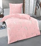 WEIL GLÜCKLICHE KINDER EINFACH BEZAUBERND SIND, ist es uns eine Herzensangelegenheit, Ihren Kindern kleine Träume zu erfüllen! So haben wir eine Winter Bettwäsche entwickelt, die das Herz eines jeden Mädchens oder Junden höher schlagen lässt. Wieso? Lesen Sie weiter!