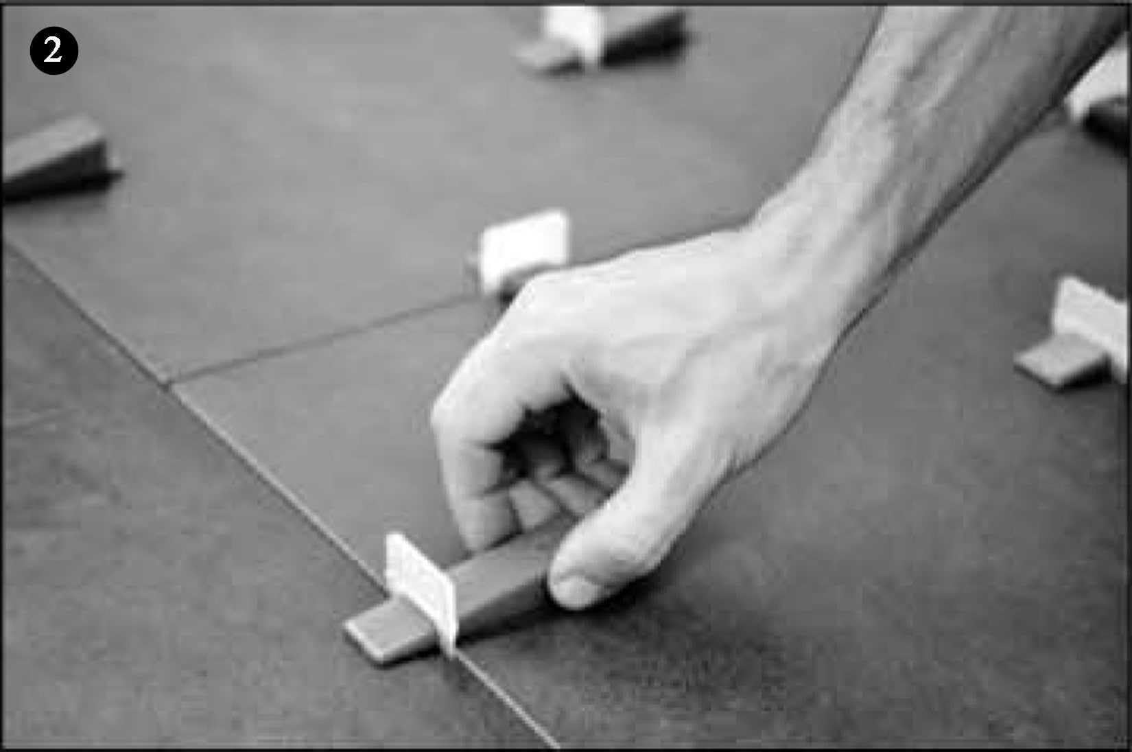 Raimondi Levelling System RLS Secchio Kit 500 cunei Piastrelle Mattonelle Lastre Posa Opera Accessori Utensili Distanziatori Livellanti Bagno Cucina Terrazzo Soggiorno Ingresso Pavimento Rivestimento