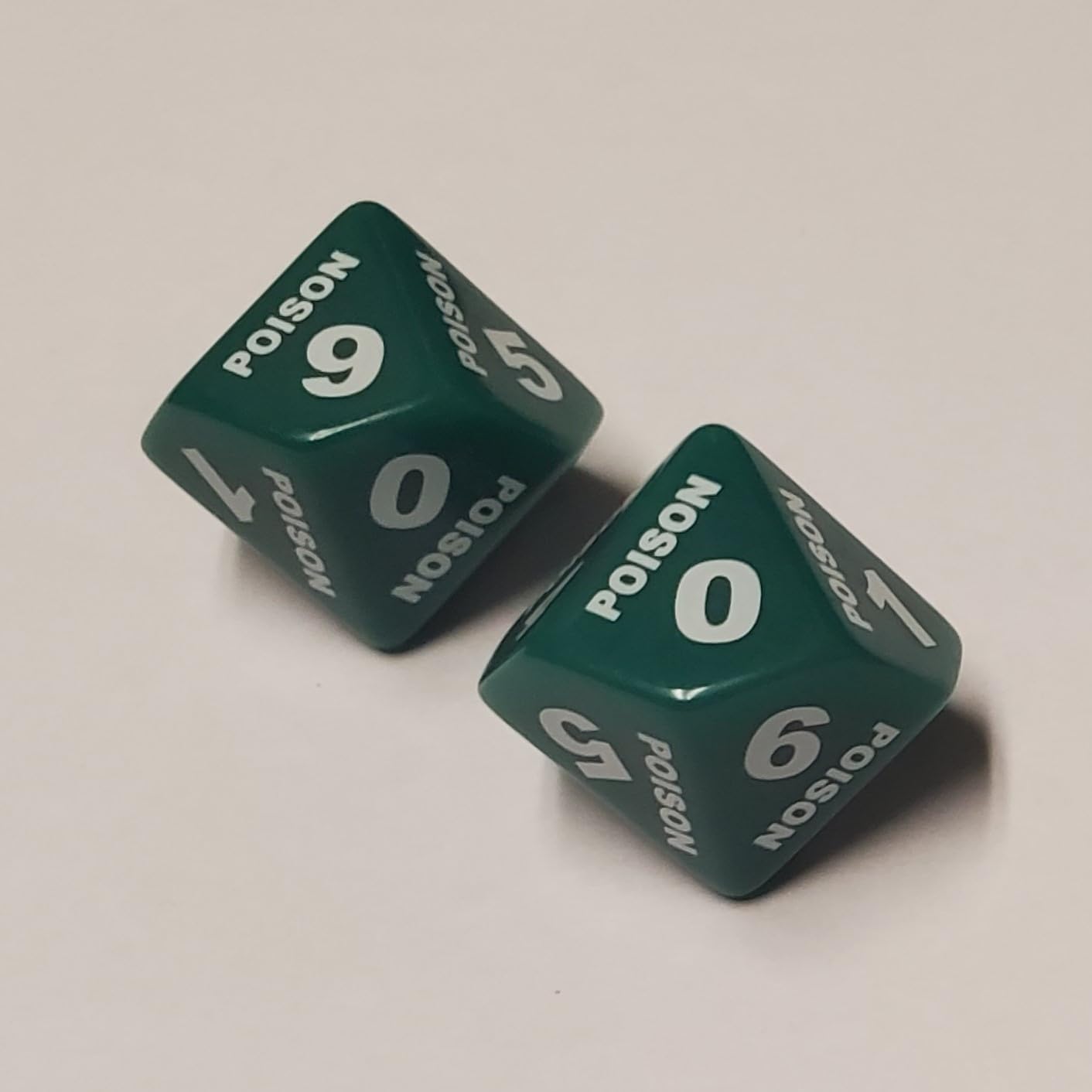 Oversized Large Poison Spindown d10 Compatible with Magic: The Gathering (2 Pack)