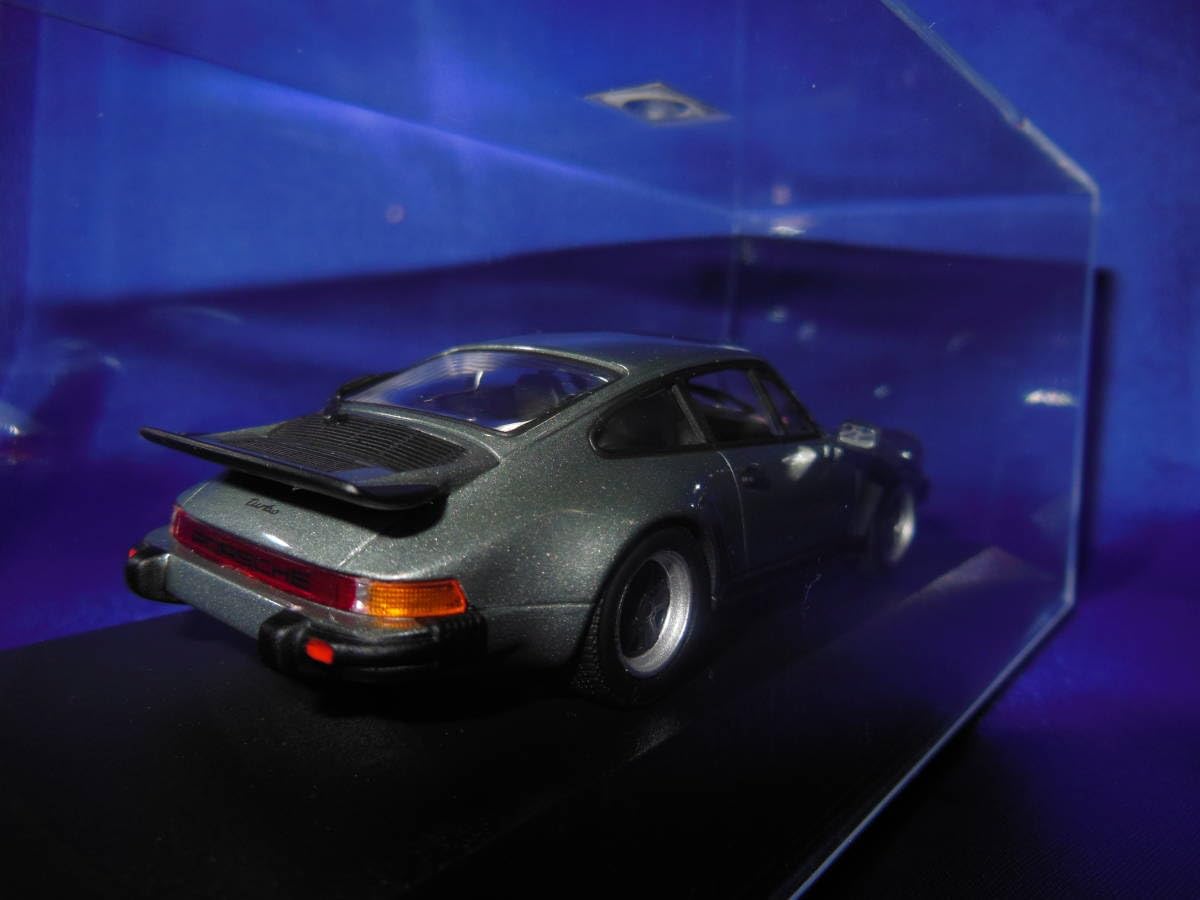 Amazon | 1/43 930型 ミニカー Porsche 911 TURBO 1977年 SCHIEFERBLAU