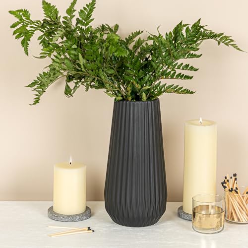 Vase rond cannelé grès noir mat relief décoration salon - 2
