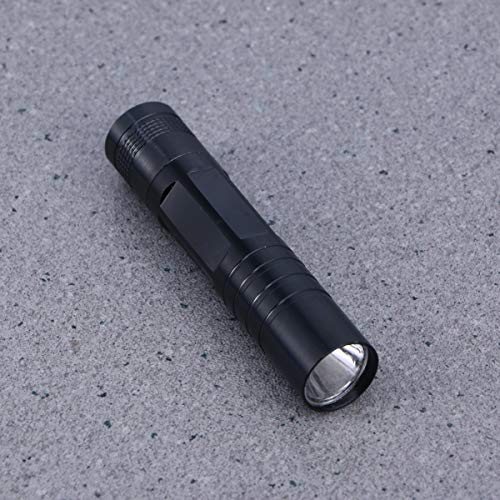 Mini lanterna LED portátil ultra brilhante com cordão para acampamento, caminhada, escalada sem pilh