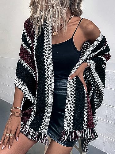 Capa de entretiempo estilo poncho con flecos y estampado patchwork vintage 6