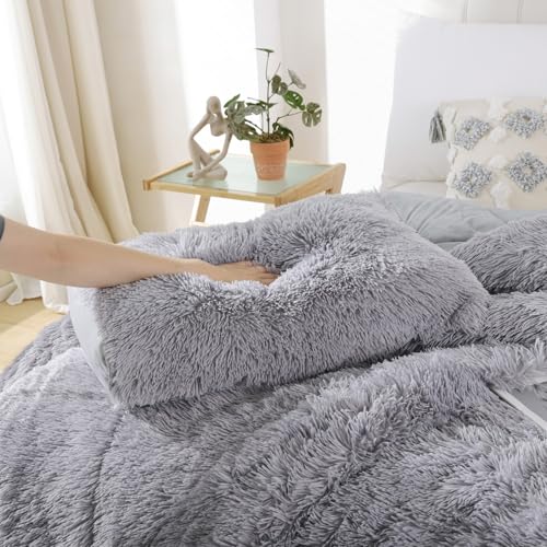 Smoofy Fluffy King Size Comforter Set, Faux Fur Comforter Set, Luxury Fuzzy King Bedding Set, Soft Shaggy Bed Set for All Season, 3 Pieces - 1 Comforter & 2 Pillowcases, Grey