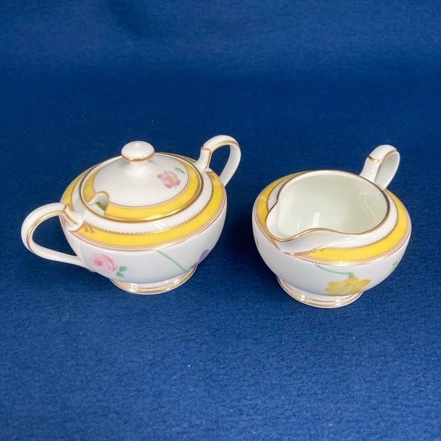 ノリタケ ヴィヴィットソロボーン ティーポット クリーマー、シュガー