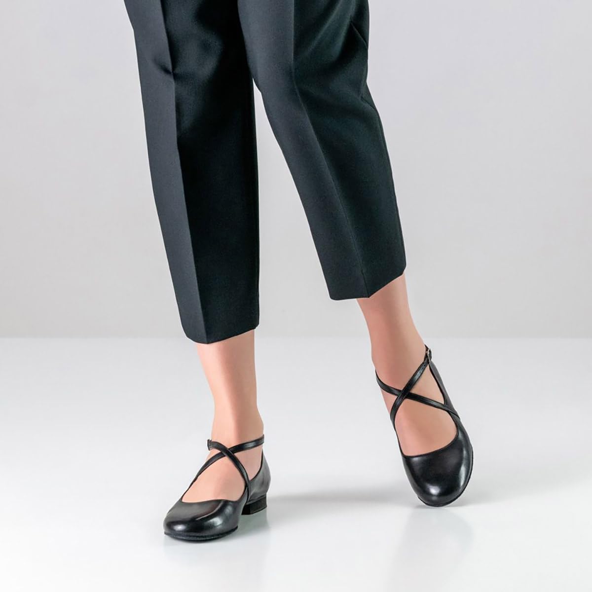 Werner Kern Damen Tanzschuhe Fanny - Leder Schwarz - Normal - 1,5 cm Micro-Heel - Made in Italy