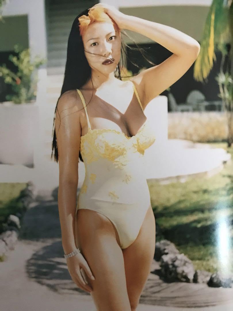 Amazon.co.jp: Love 松田千奈写真集 : おもちゃ