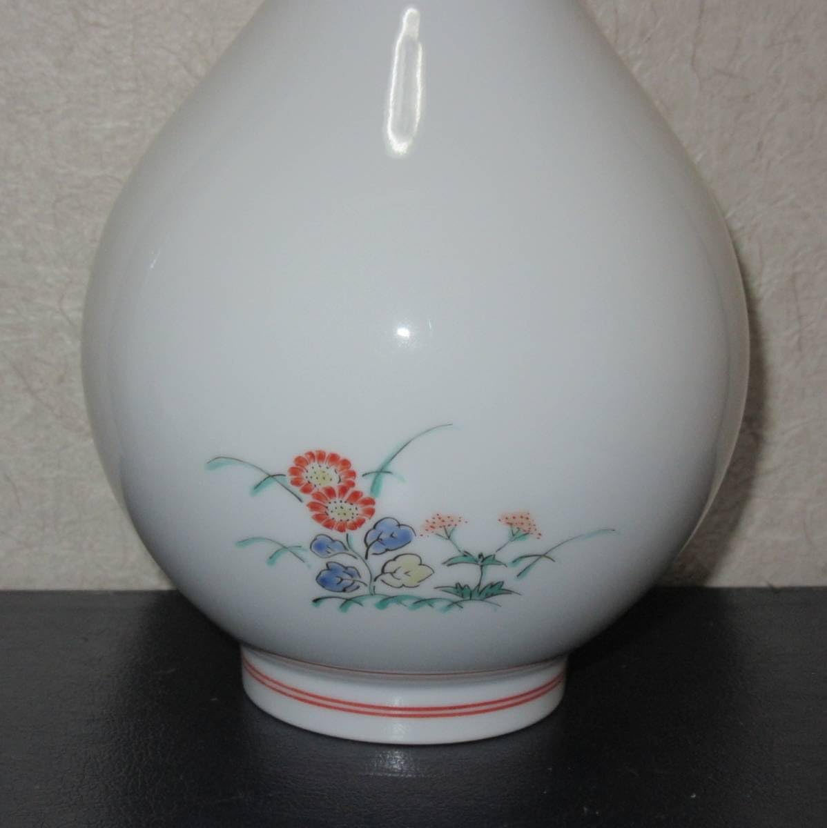 Amazon.co.jp: 十四代 酒井田柿右衛門花瓶箱入り約23cm保管品 : ホーム